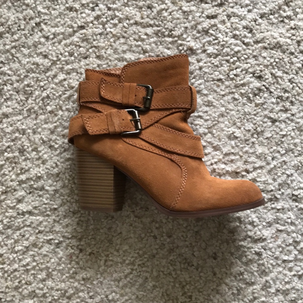 Mossimo supply co. Size 7 booties. Barely worn